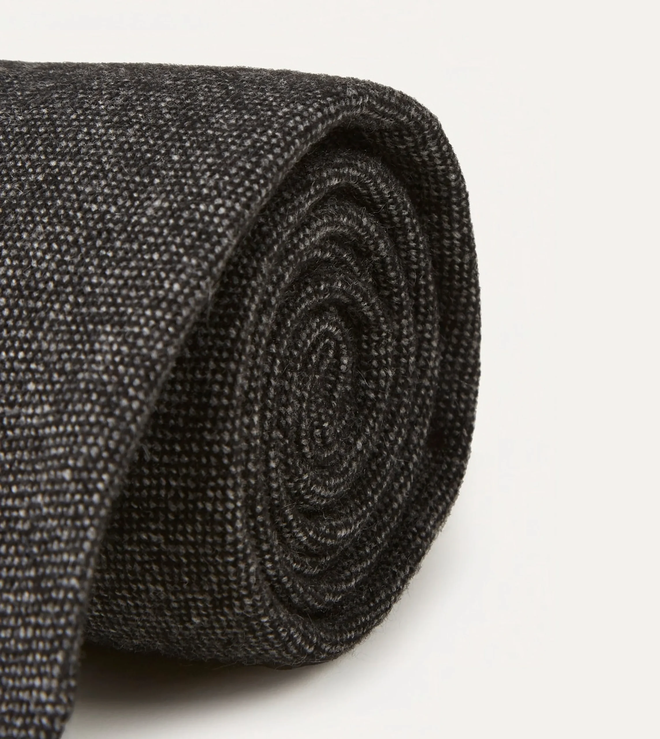 Drake’s Black Pure Cashmere Solid Hand Rolled Tie