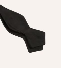 Drake’s Black Self-Tie Satin Batwing Bow Tie