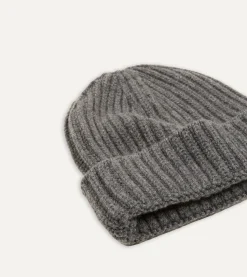 Drake’s Charcoal Cashmere Ribbed Knit Cap