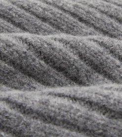 Drake’s Lambswool Ribbed Knit Cap