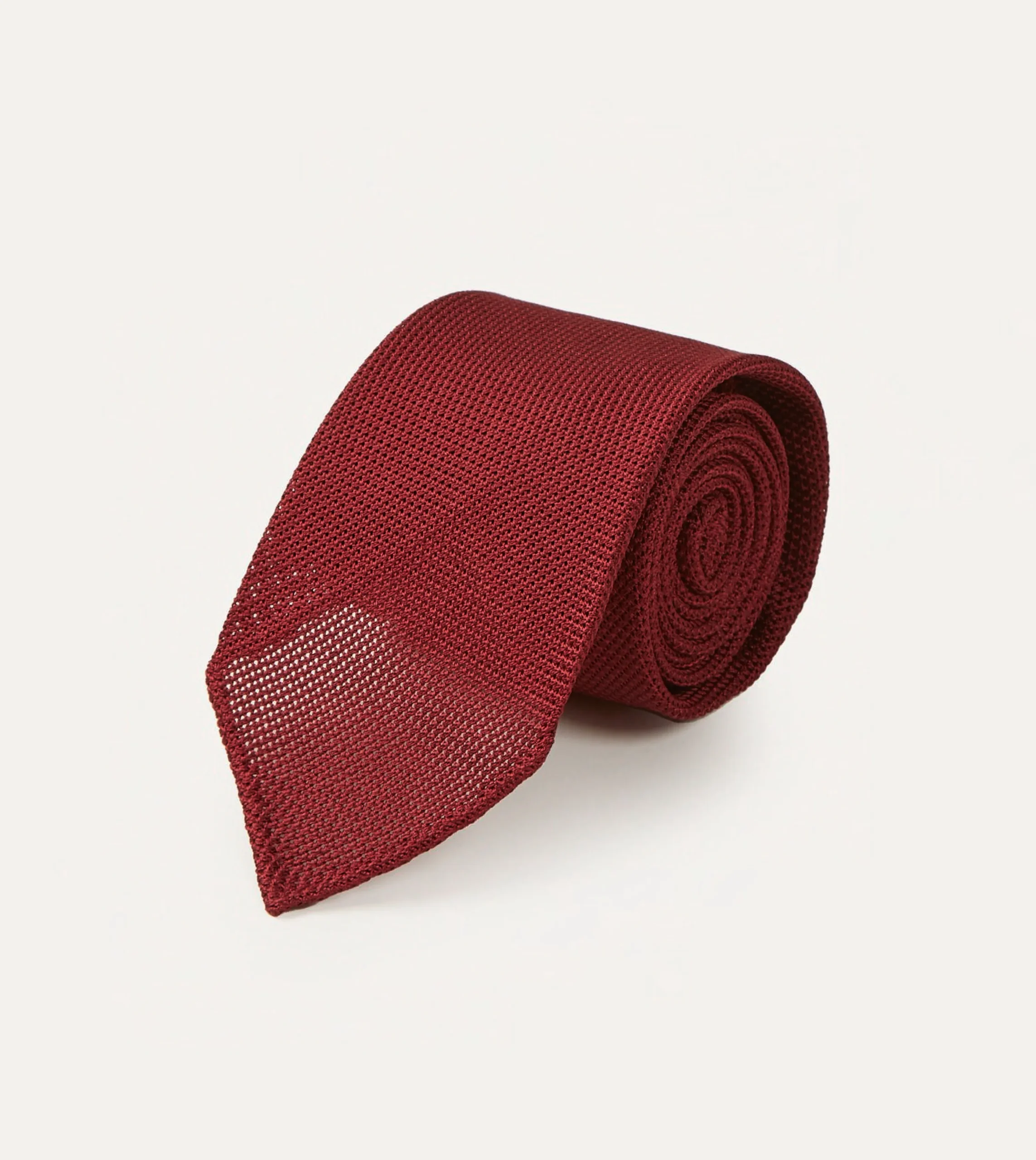Drake’s Red Fine Woven Grenadine Silk Hand Rolled Tie