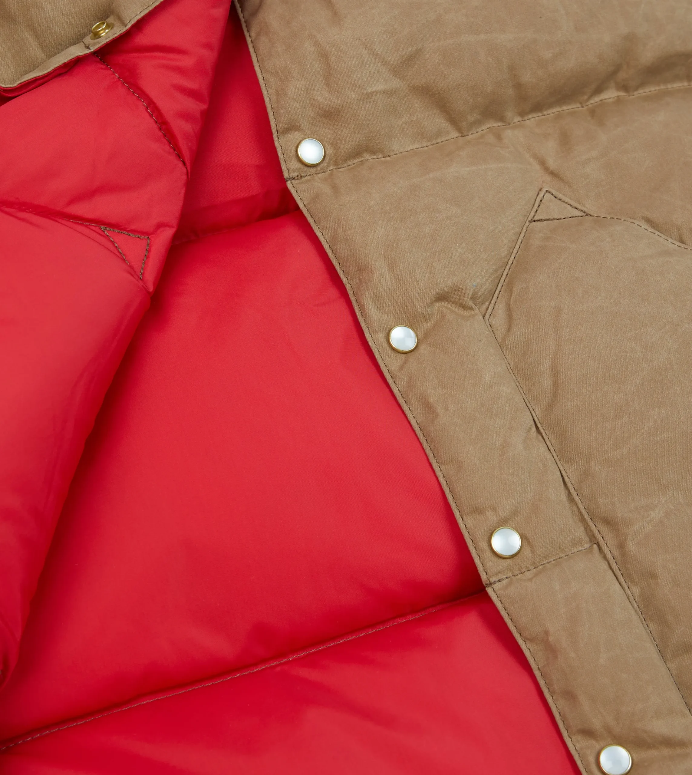 Drake’s Rocky Mountain Featherbed For Drake's Brown Waxed Cotton Christy Down Vest With Shearling Collar